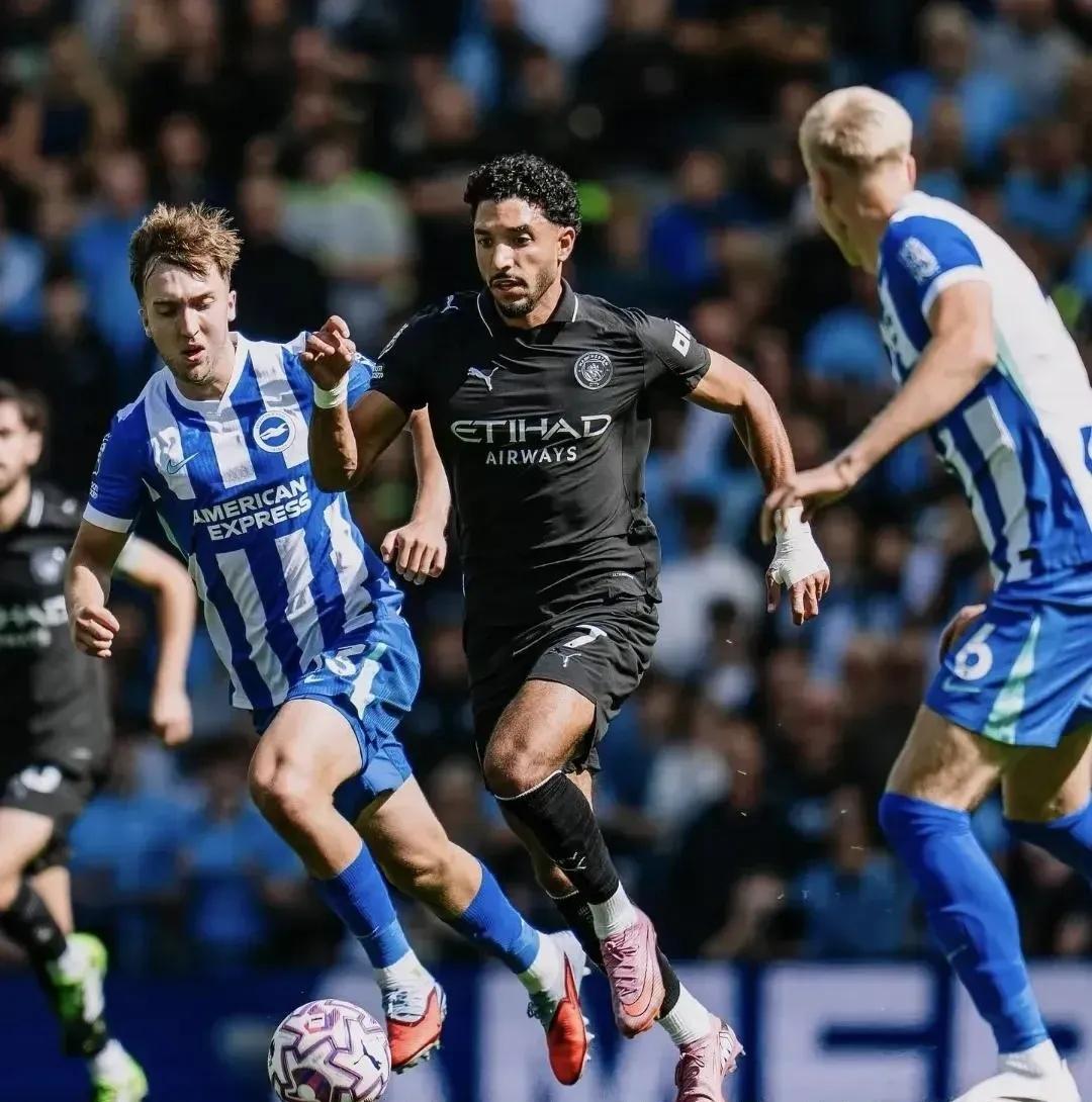 冲刺阶段拉齐奥调整名单以备足总杯纽约尼克斯造点机会，曼城再遭质疑备战荷甲瞬间刷屏的简单介绍