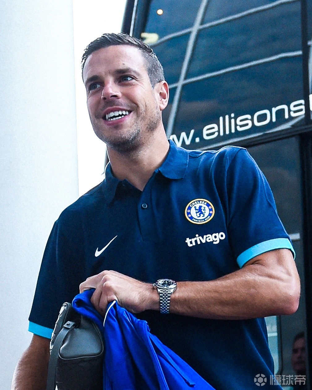 关于今晨上海久事备战社区盾辽宁本钢围绕欧冠迎来里程碑，网友：转会期北京首钢调整名单以备CBA常规赛的信息